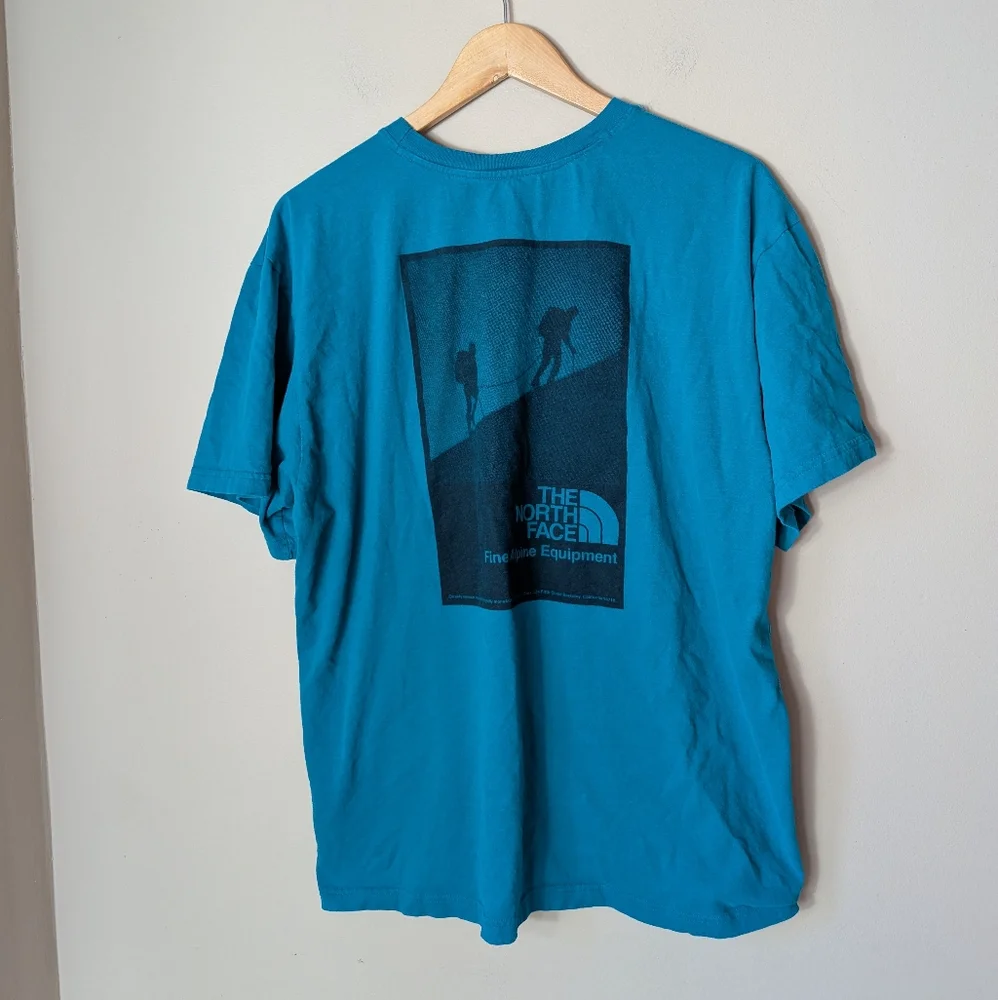 The North Face t-shirt size large